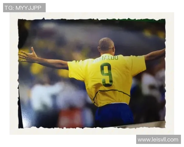 探索罗纳尔多的传奇足球生涯与成就揭秘