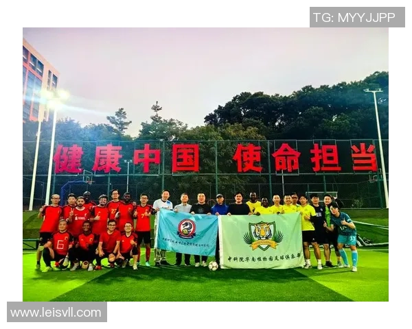 足球明星的独特技艺揭秘助你提升球场表现与技巧水平