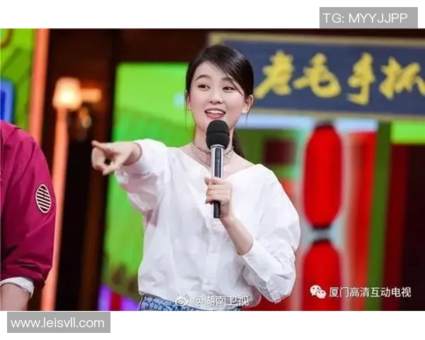 足球明星与大妈之间的温情互动与生活趣事探讨 足球明星与大妈之间的温情互动与生活趣事探讨