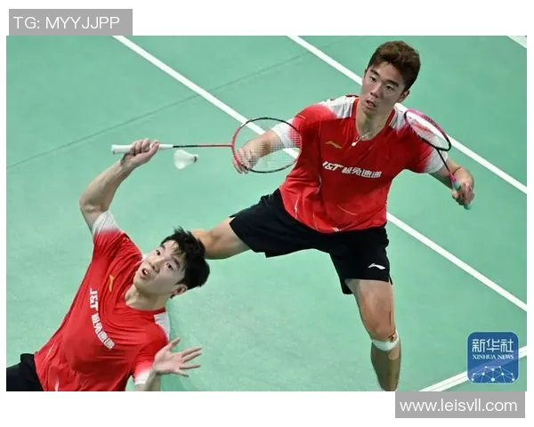 重庆羽毛球队在联赛中的灵活性表现引发热议与思考 重庆羽毛球队在联赛中的灵活性表现引发热议与思考